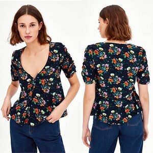 NWT ZARA 90s Babydoll Button Front Floral Ruched‎ Short Sleeves V-Neck Top XS